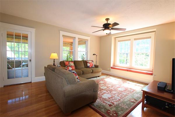 417 Albemarle Road, Unit 2 Newton, MA 02460 - Photo 9 of 18