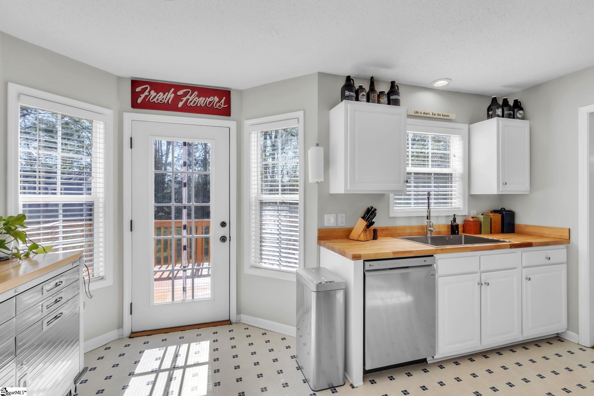 133 Cypress Lane Easley, SC 29640 - Photo 10 of 26