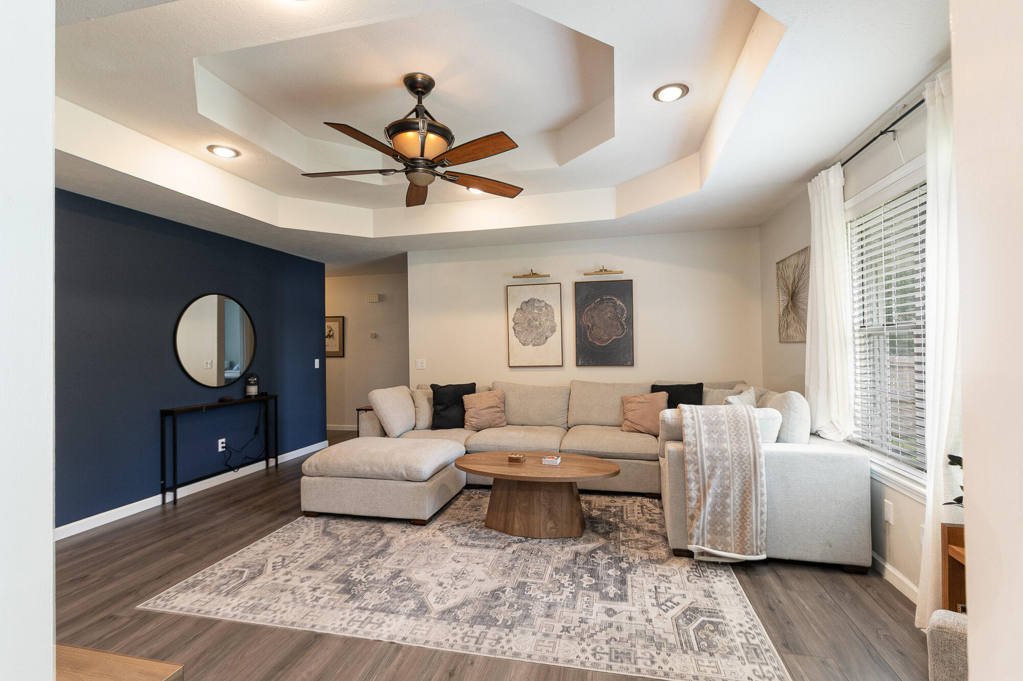 335 South Foster Avenue Springfield, MO 65802 - Photo 6 of 28 7M4A9009-Edit