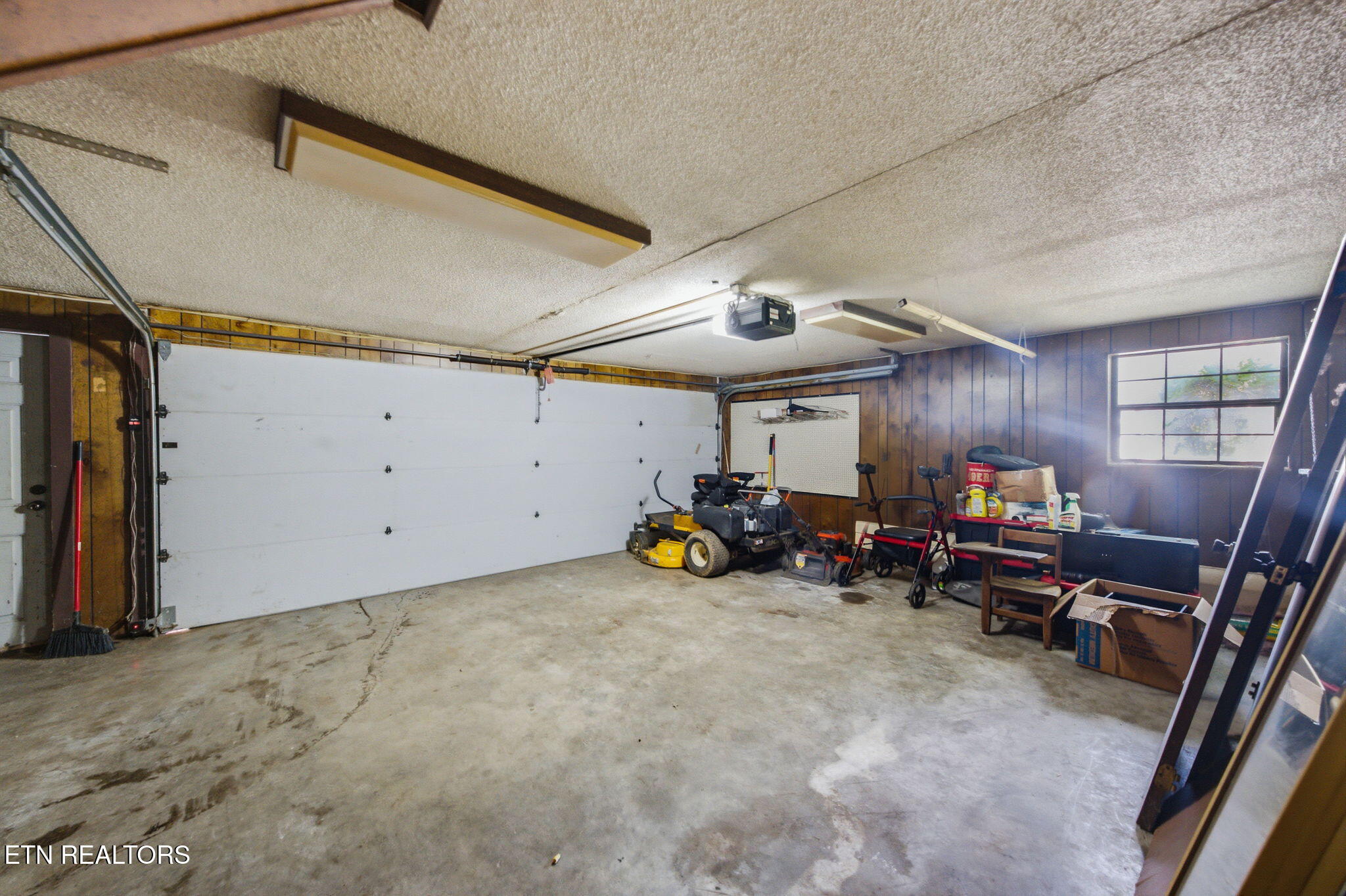 4009 Hitching Post Road Pigeon Forge, TN 37863 - Photo 22 of 34 23-web-or-mls-4009-Hitching-Post-Rd-Pige
