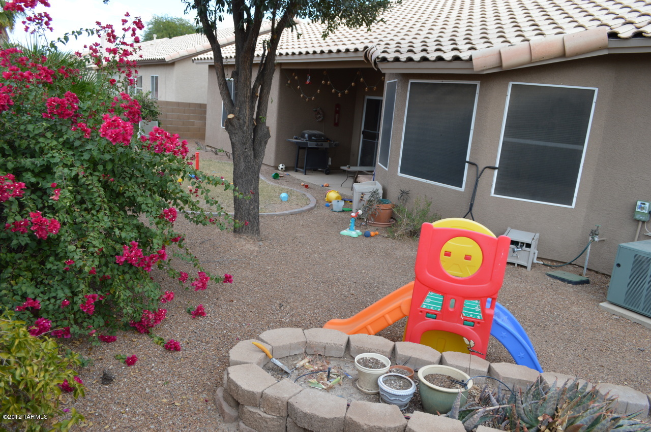 7204 West Rivulet Drive Tucson, AZ 85743 - Photo 17 of 19