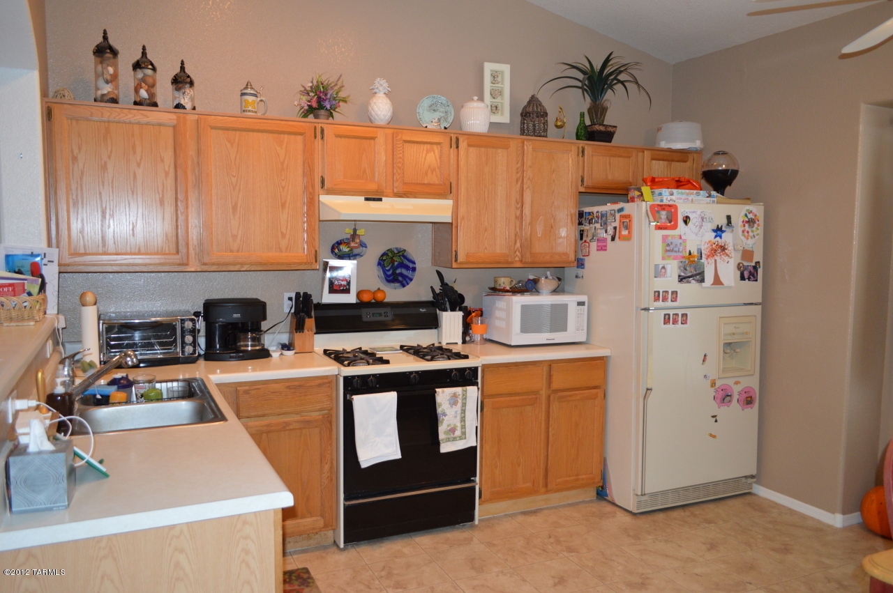 7204 West Rivulet Drive Tucson, AZ 85743 - Photo 5 of 19
