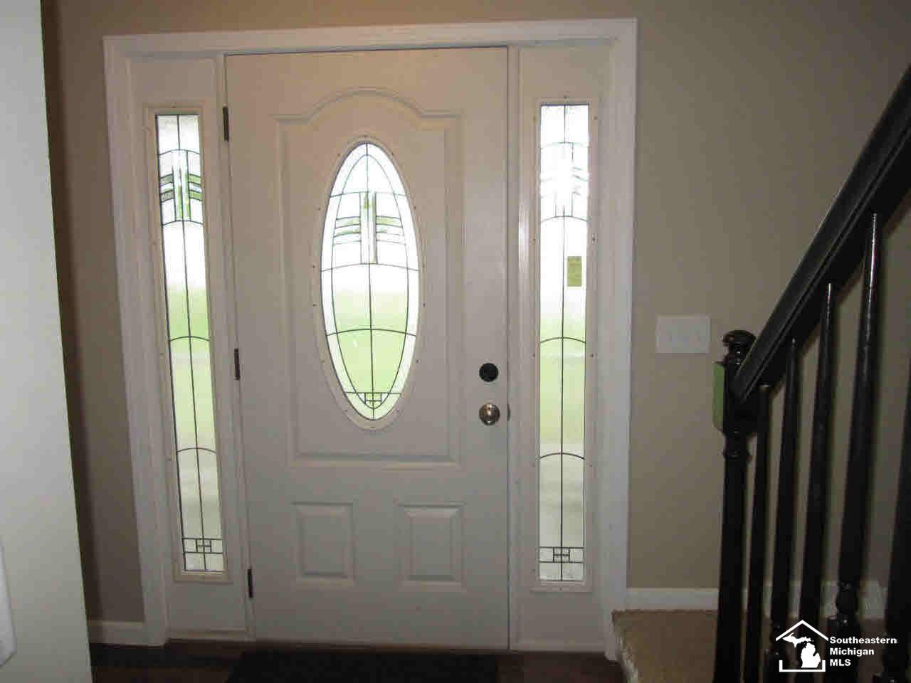 1877 West Dean Road Temperance, MI 48182 - Photo 8 of 26 Entry Foyer
