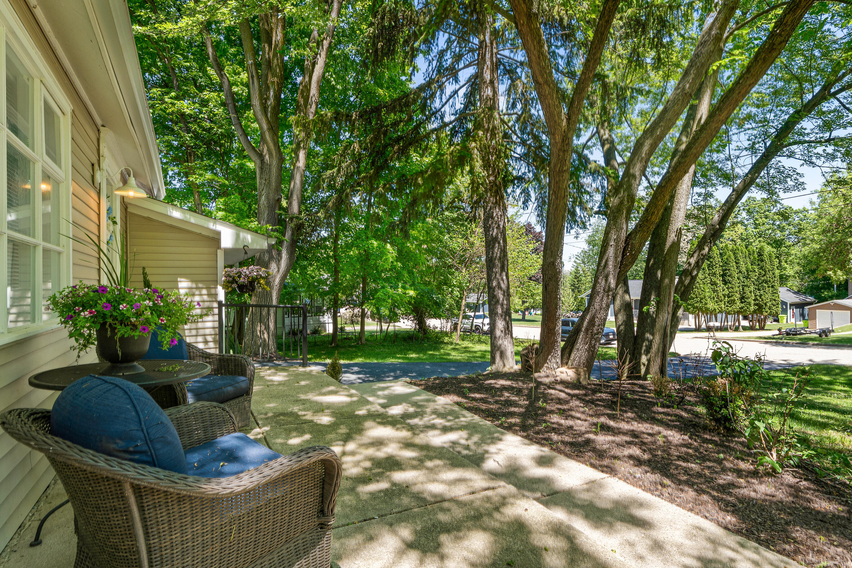 76 Orchard Street Williams Bay, WI 53191 - Photo 28 of 38 76 Orchard St - Spring-10