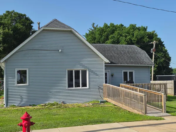$70,000 | 102 West D Street, Alpha, IL 61413