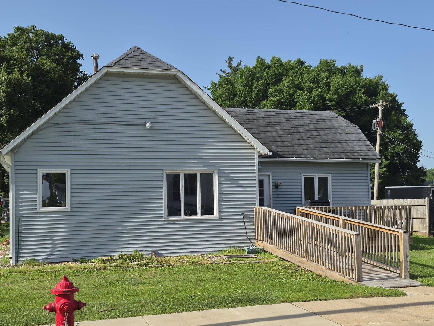 102 West D Street Alpha, IL 61413 - Photo 1 of 10