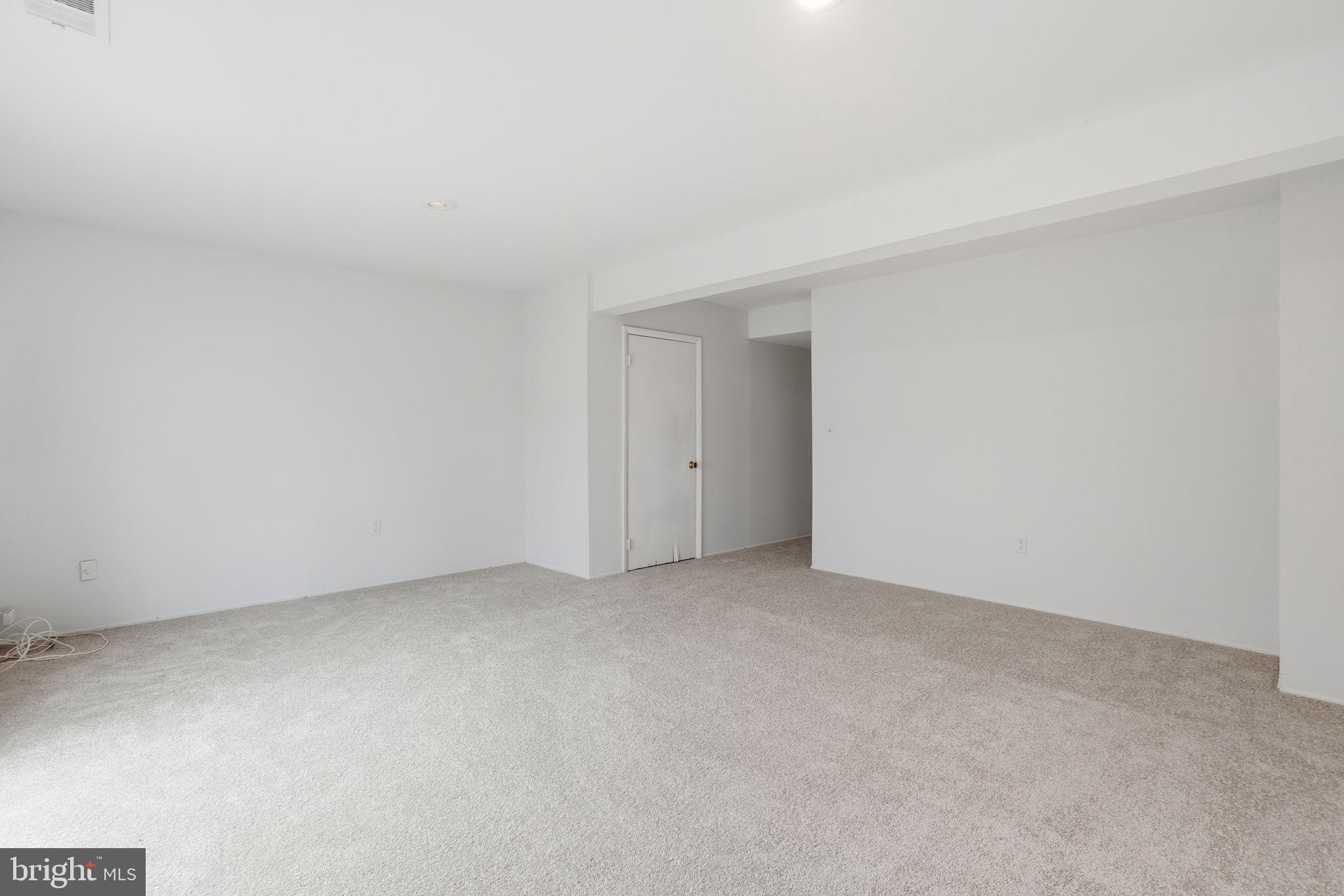 7923 Pebble Brook Court Springfield, VA 22153 - Photo 29 of 34 a view of an empty room