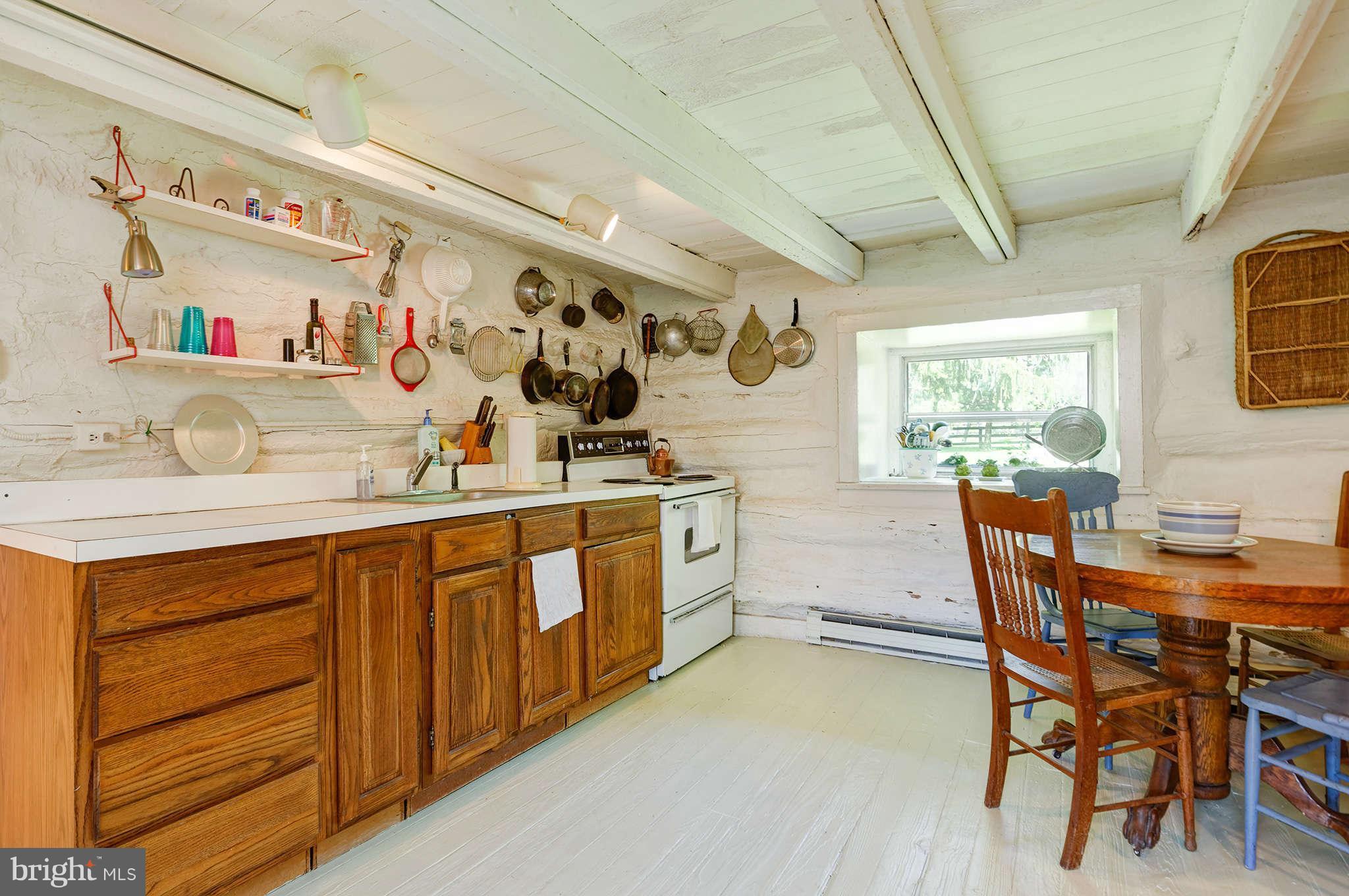 36004 Bell Road Round Hill, VA 20141 - Photo 14 of 30 Kitchen