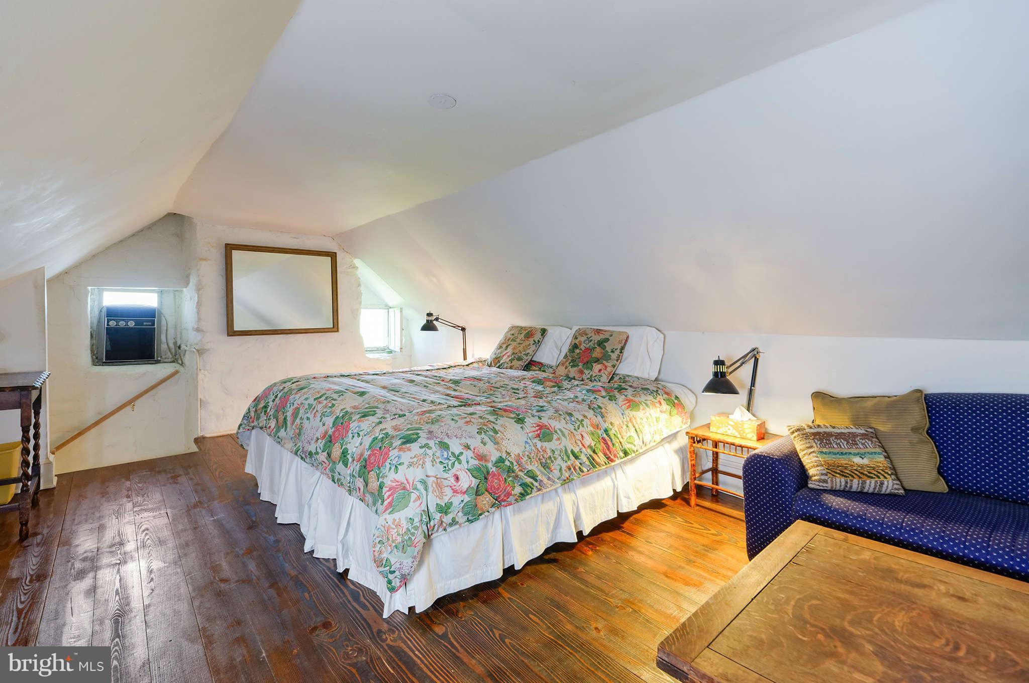 36004 Bell Road Round Hill, VA 20141 - Photo 19 of 30 Bedroom (Master)