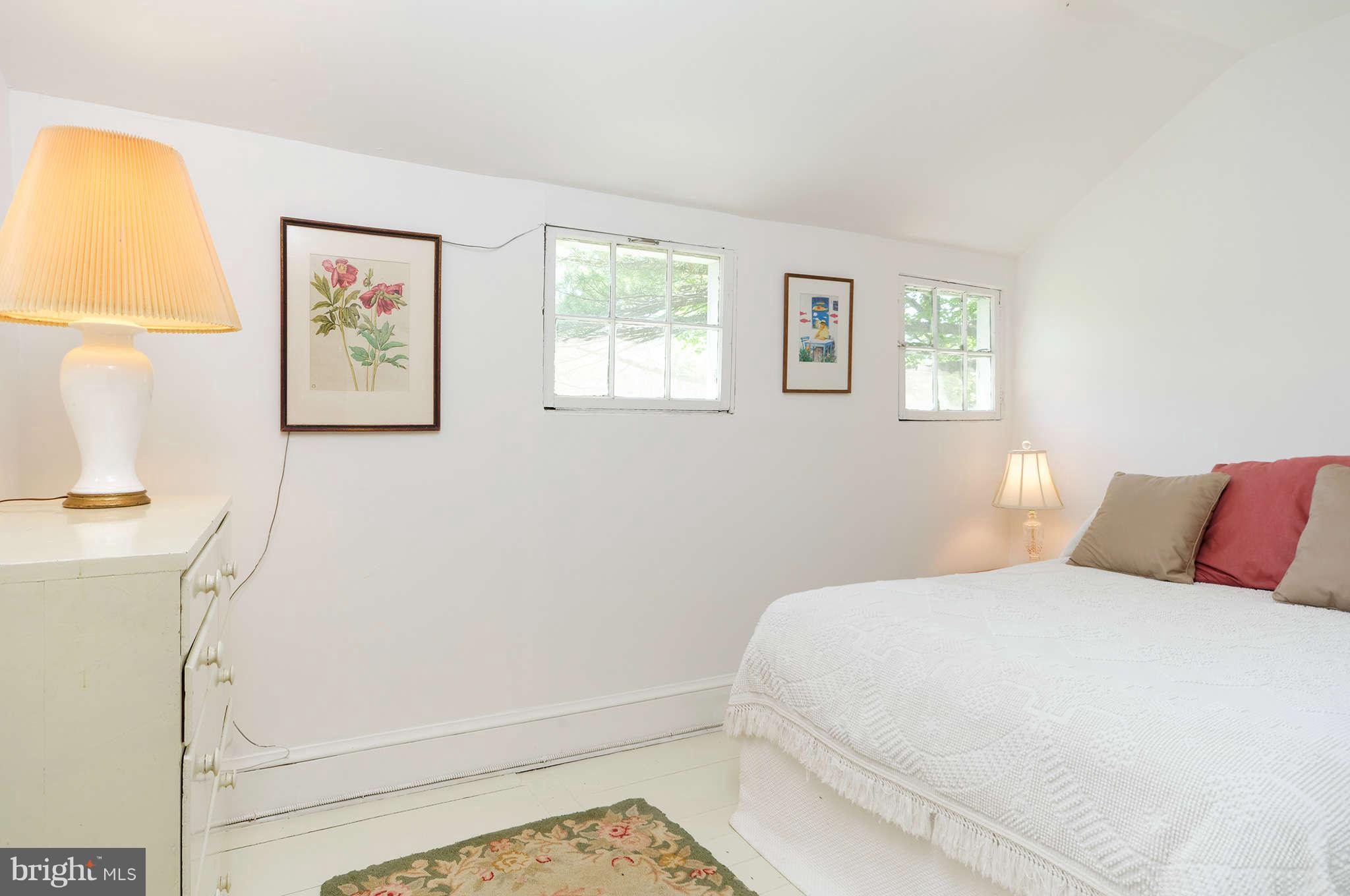 36004 Bell Road Round Hill, VA 20141 - Photo 22 of 30 Bedroom