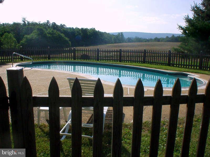 36004 Bell Road Round Hill, VA 20141 - Photo 24 of 30 Exterior (General)