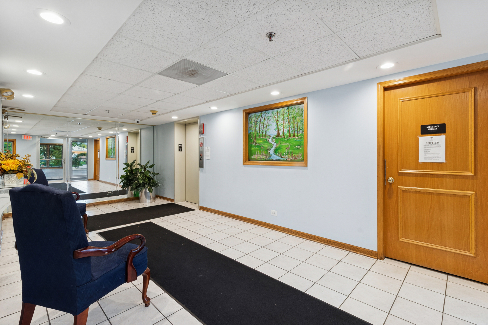 7450 North Waukegan Road, Unit 404 Niles, IL 60714 - Photo 18 of 21 a room with furniture and a window