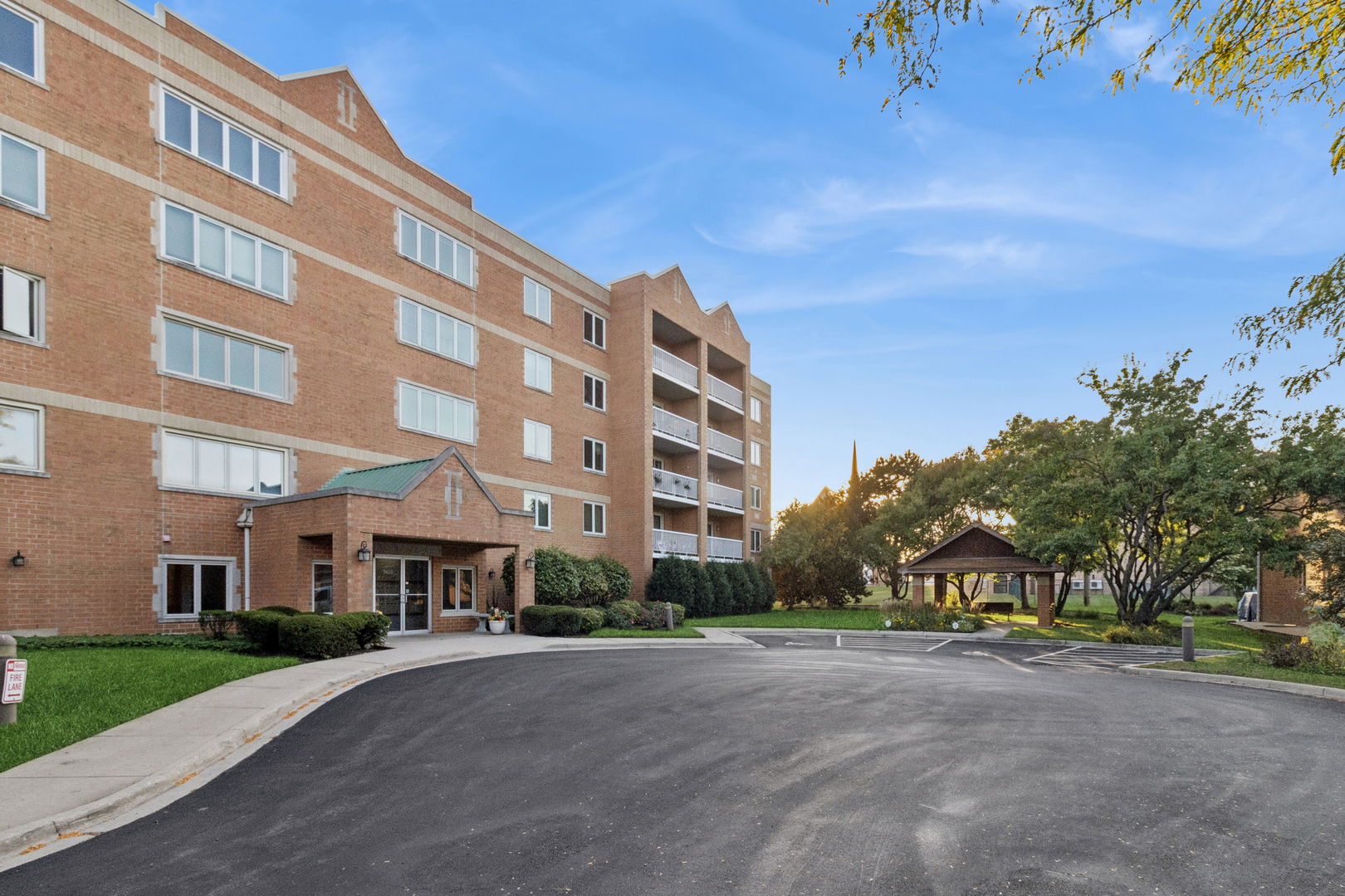 7450 North Waukegan Road, Unit 404 Niles, IL 60714 - Photo 20 of 21 a front view of a building