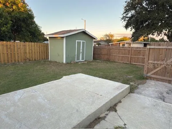 $2,500 | 4409 West Varn Avenue, Tampa, FL 33616