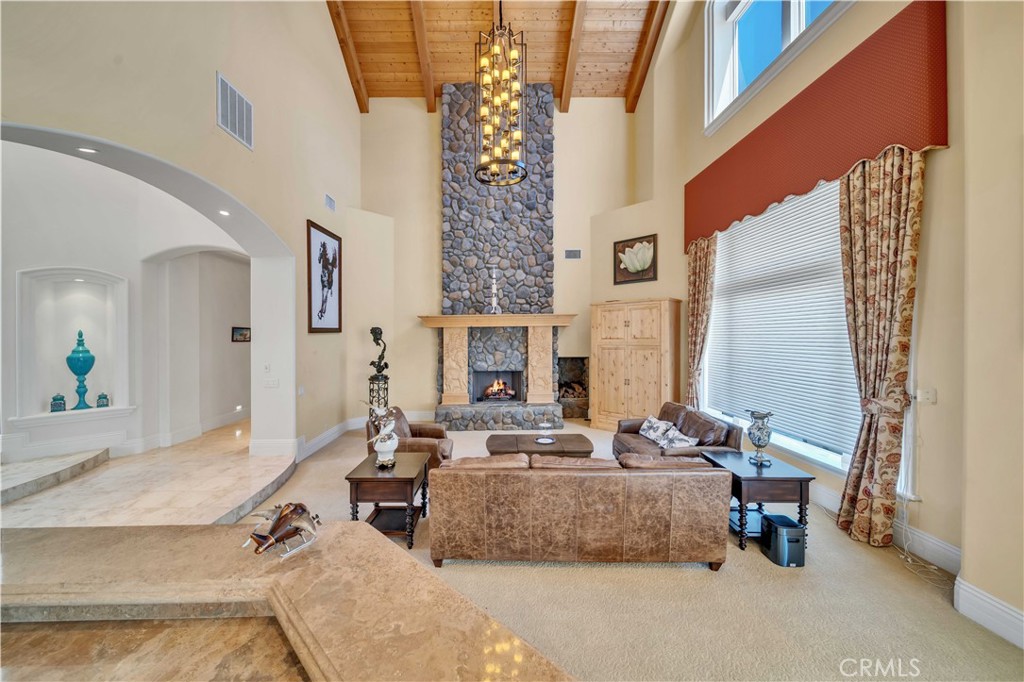 43744 Calle De Velardo Temecula, CA 92592 - Photo 5 of 60