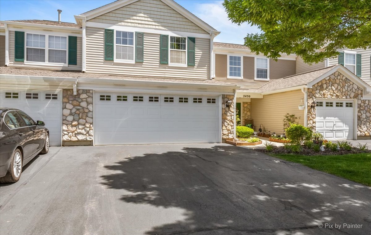 2500 Oak Tree Lane Plainfield, IL 60586 - Photo 1 of 29