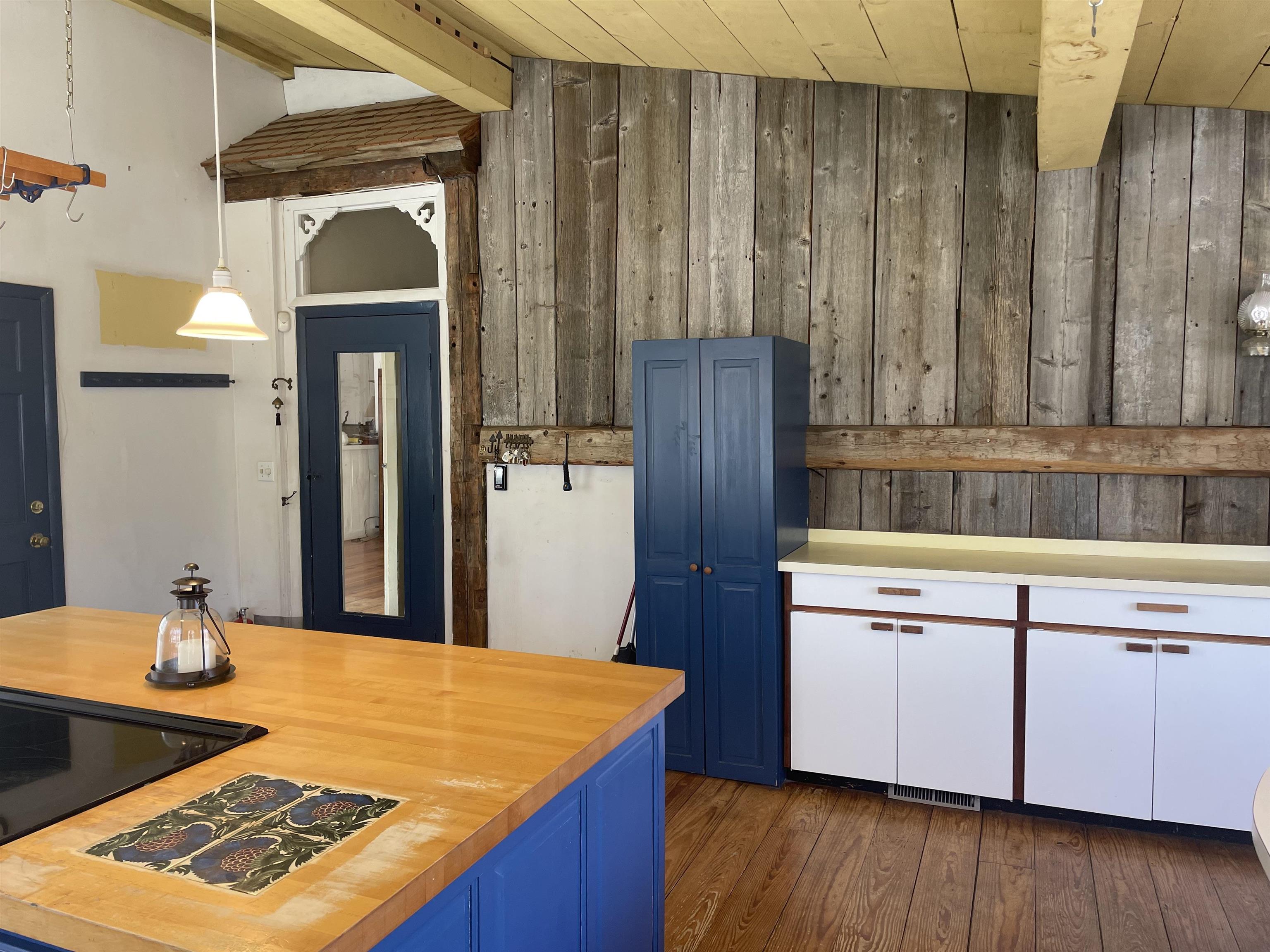 27 Ray Hill Road Wilmington, VT 05363 - Photo 13 of 48