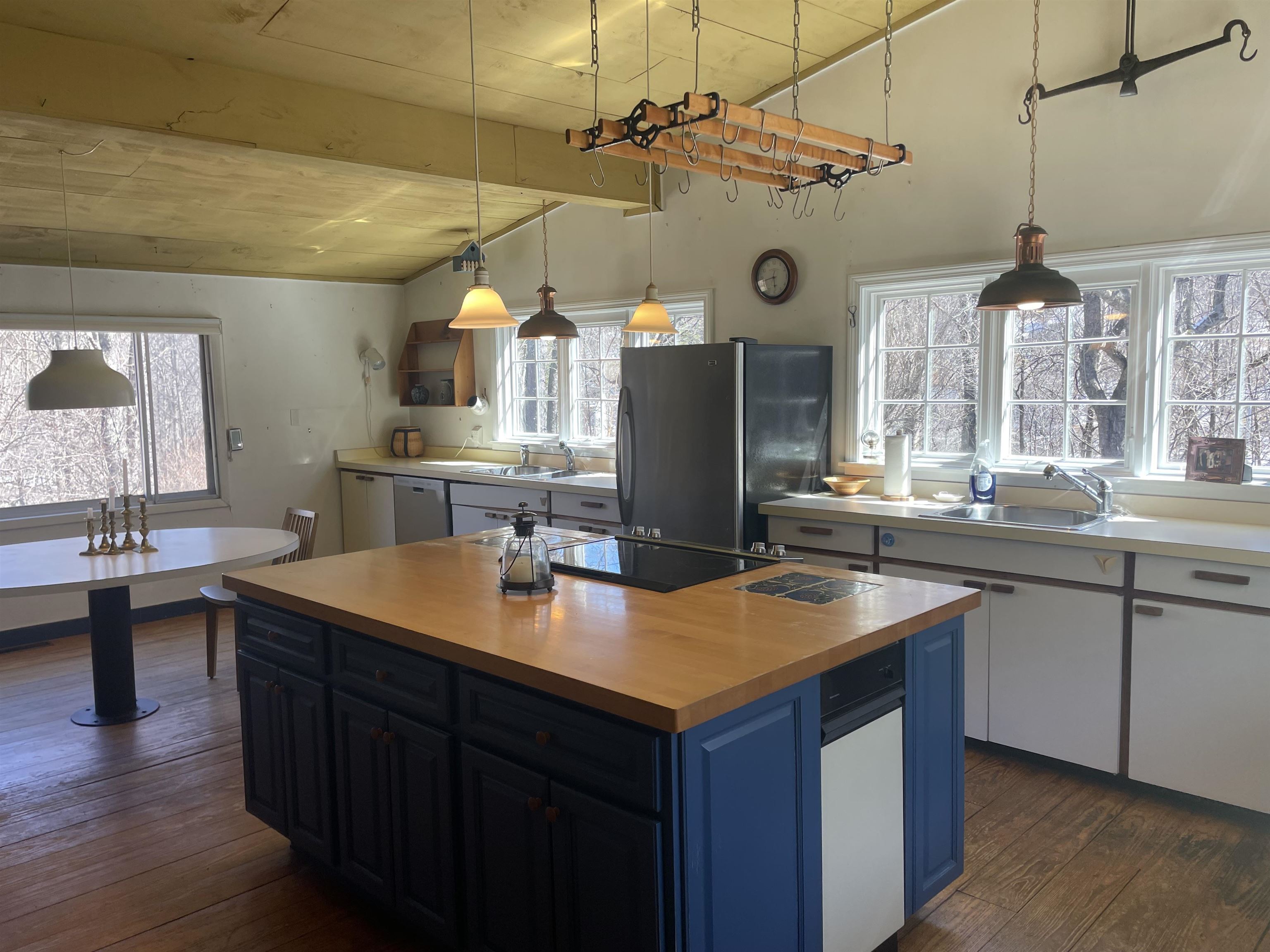 27 Ray Hill Road Wilmington, VT 05363 - Photo 10 of 48