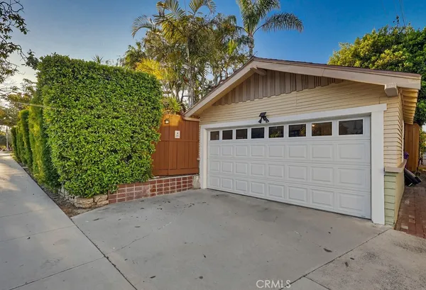 $1,790,000 | 200 Termino Avenue, Long Beach, CA 90803