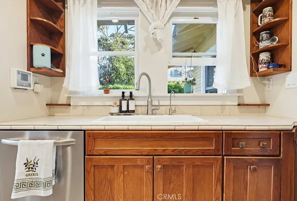 $1,790,000 | 200 Termino Avenue, Long Beach, CA 90803