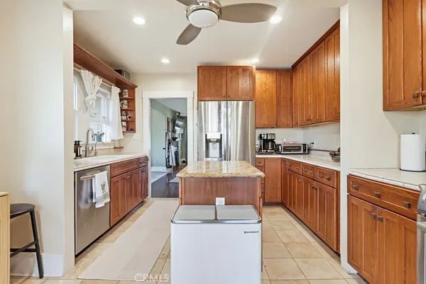$1,790,000 | 200 Termino Avenue, Long Beach, CA 90803