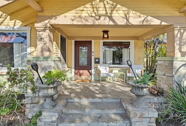 $1,790,000 | 200 Termino Avenue, Long Beach, CA 90803