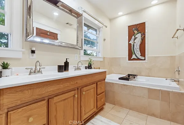$1,790,000 | 200 Termino Avenue, Long Beach, CA 90803