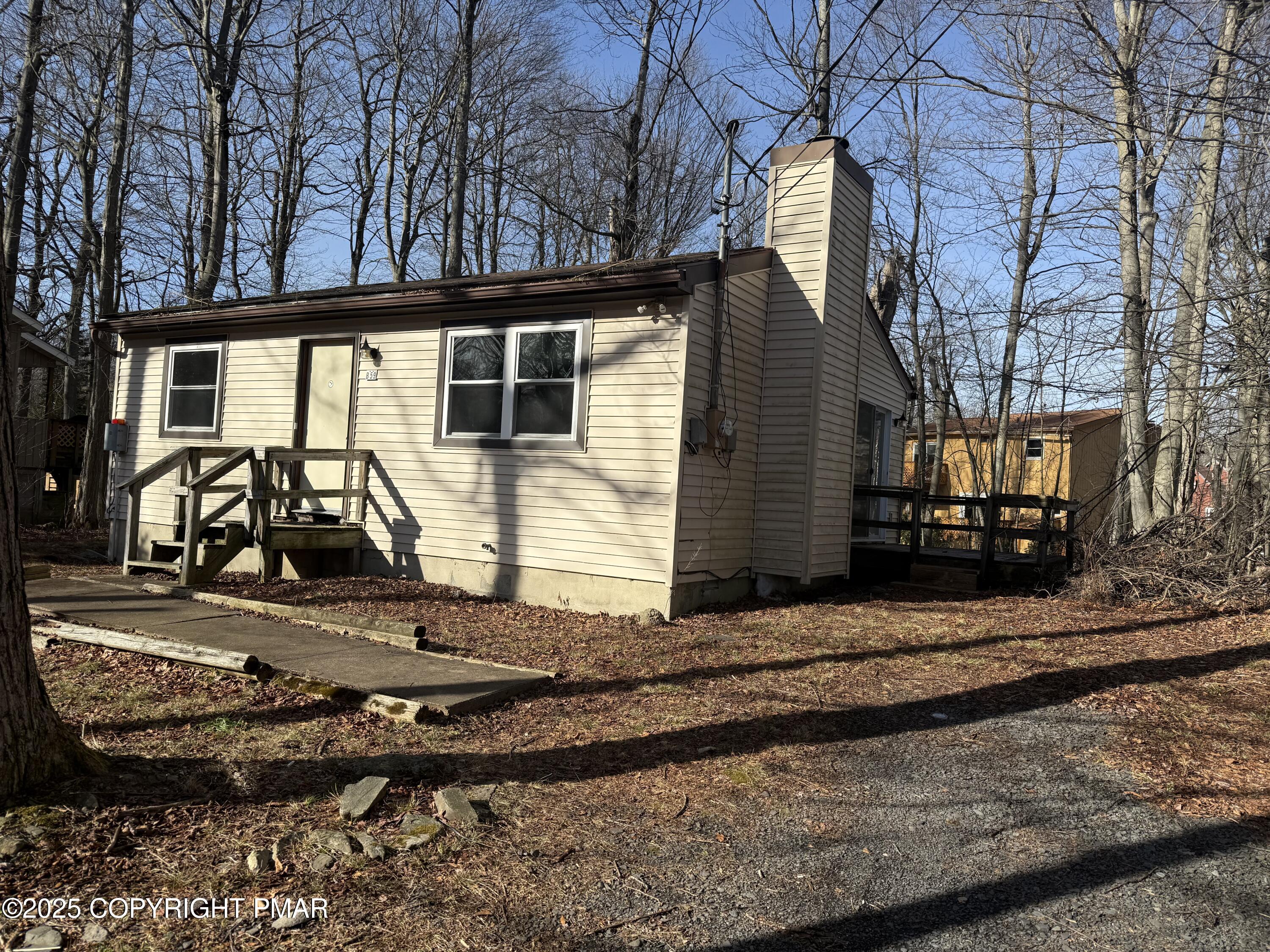 732 Edgewood Road Tobyhanna, PA 18466 - Photo 3 of 17 IMG_9835