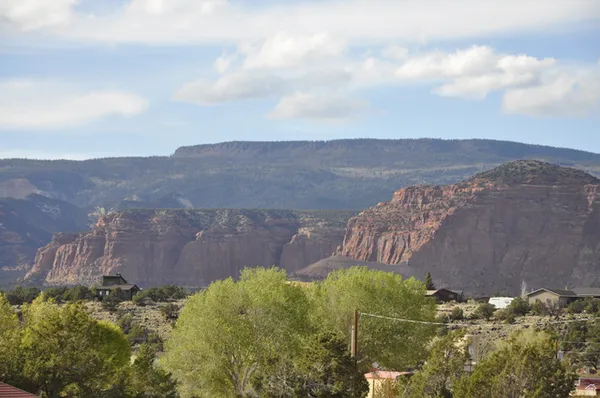 $499,000 | 175 South S Highway East, Torrey, UT 84775