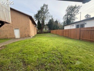 728 North Elliott Street Coquille, OR 97423 - Photo 29 of 31
