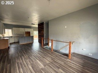 728 North Elliott Street Coquille, OR 97423 - Photo 6 of 31
