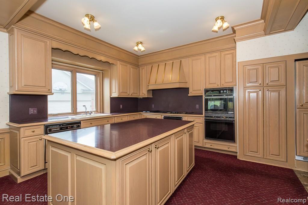 3436 Summit Ridge Drive Rochester Hills, MI 48306 - Photo 22 of 32