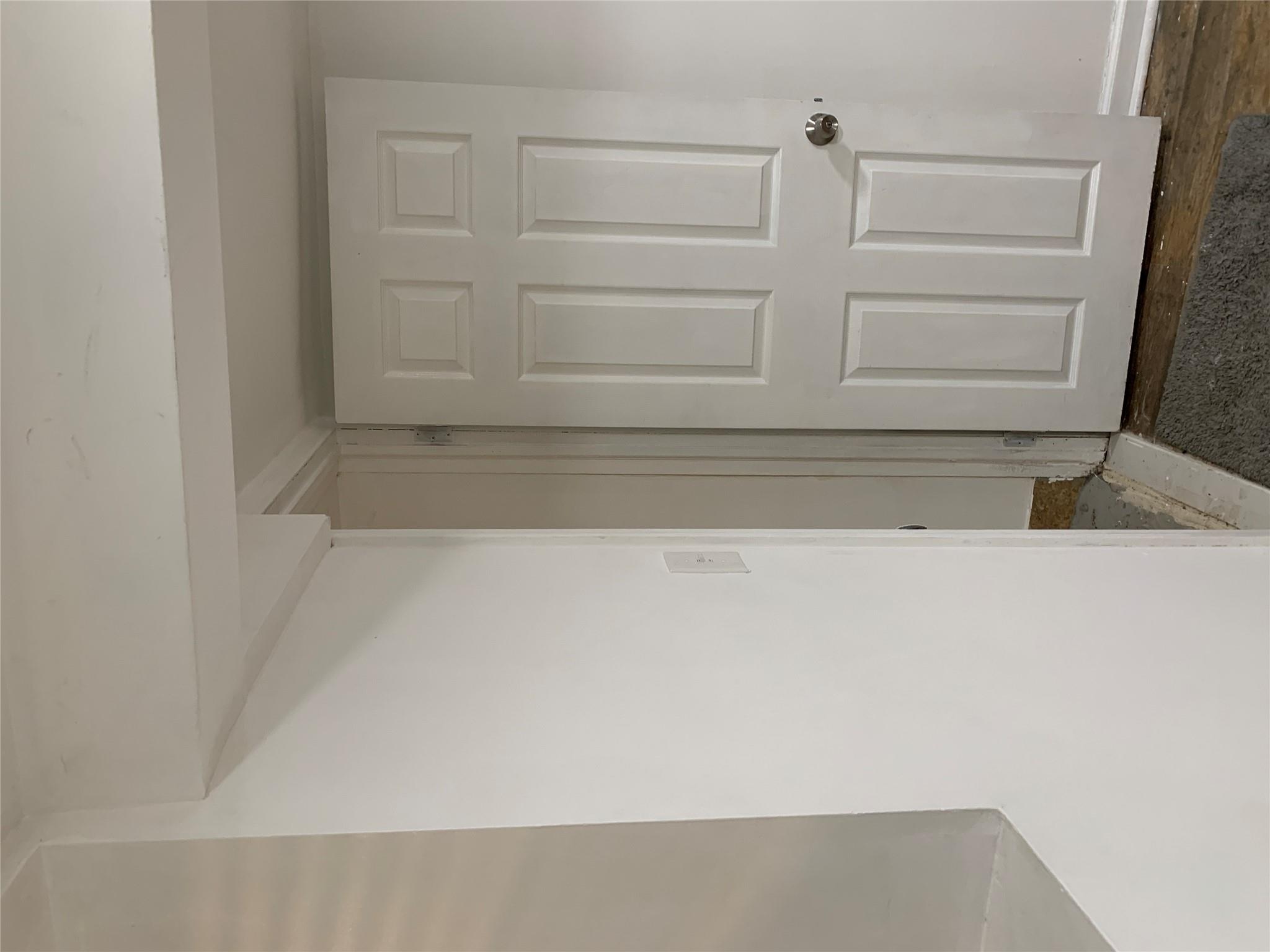 2263 Ryer Avenue Bronx, NY 10457 - Photo 28 of 49 View of hallway