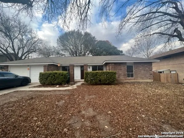 $1,600 | 8347 Athenian Drive, Universal City, TX 78148