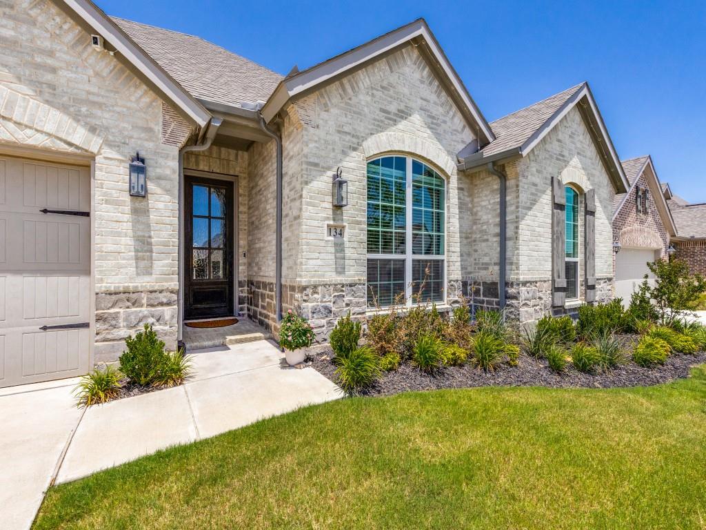 134 Sandie Drive Rhome, TX 76078 - Photo 2 of 32