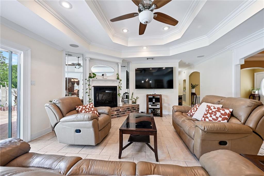 581 South Military Road Slidell, LA 70461 - Photo 5 of 26