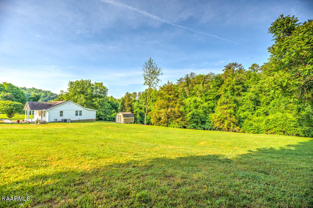 905 Offutt Road Clinton, TN 37716 - Photo 3 of 26 Offt905e (8)