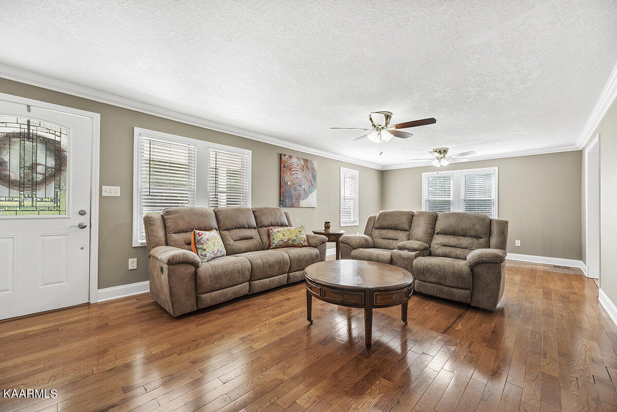 905 Offutt Road Clinton, TN 37716 - Photo 4 of 26 Offt905 (6)