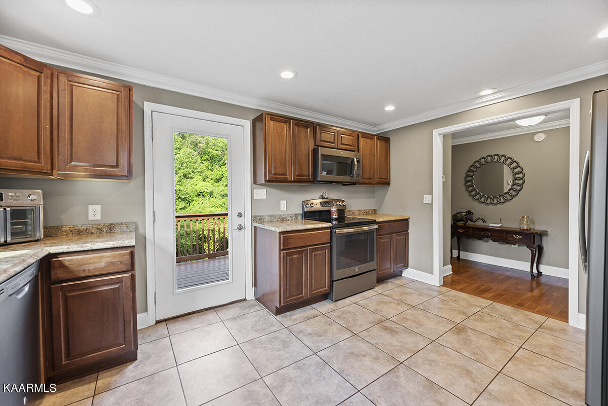 905 Offutt Road Clinton, TN 37716 - Photo 10 of 26 Offt905 (51)