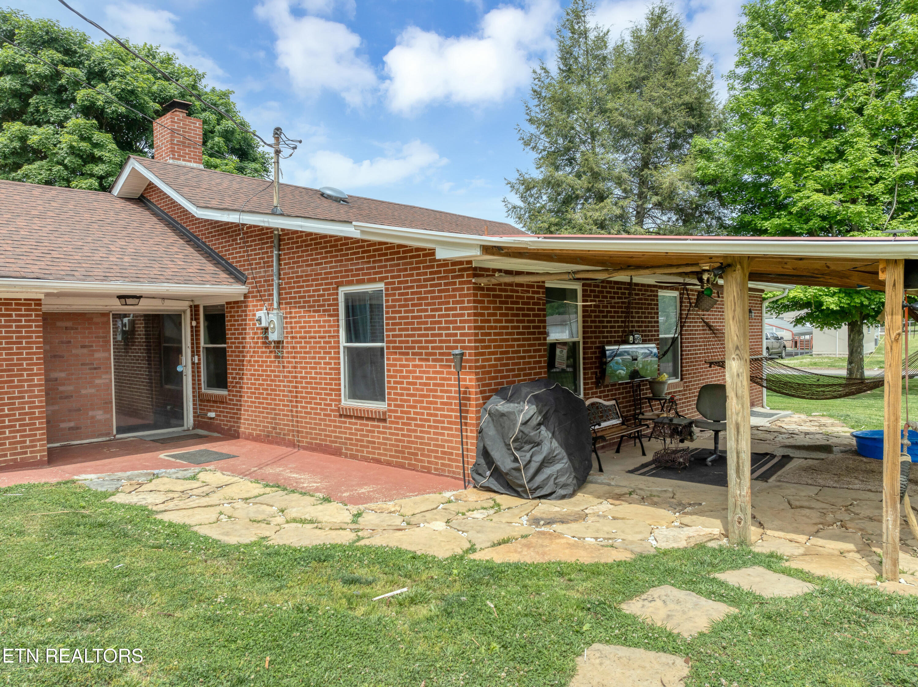 115 Old Athens Road Madisonville, TN 37354 - Photo 5 of 27 side of house 2