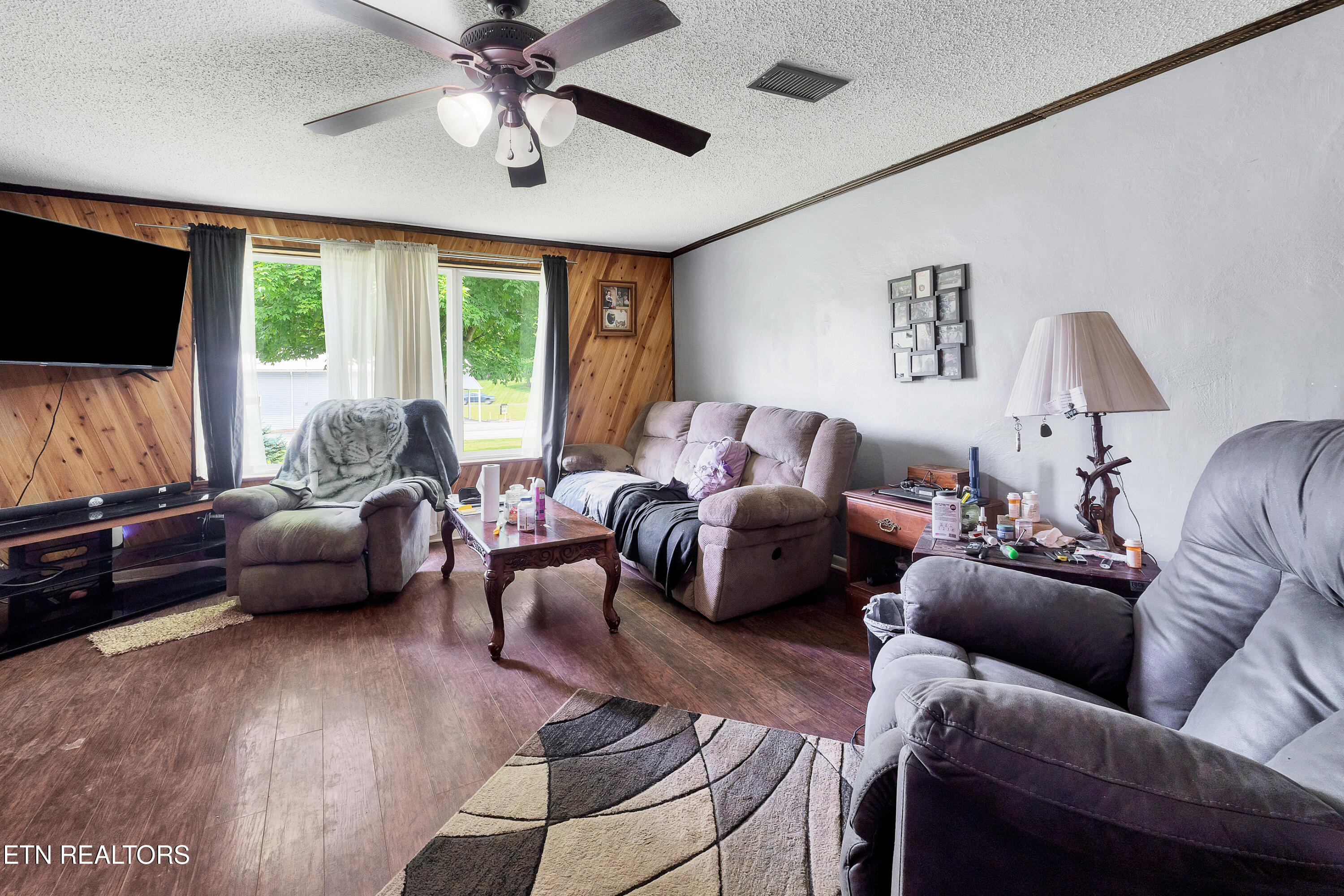 115 Old Athens Road Madisonville, TN 37354 - Photo 6 of 27 livingroom
