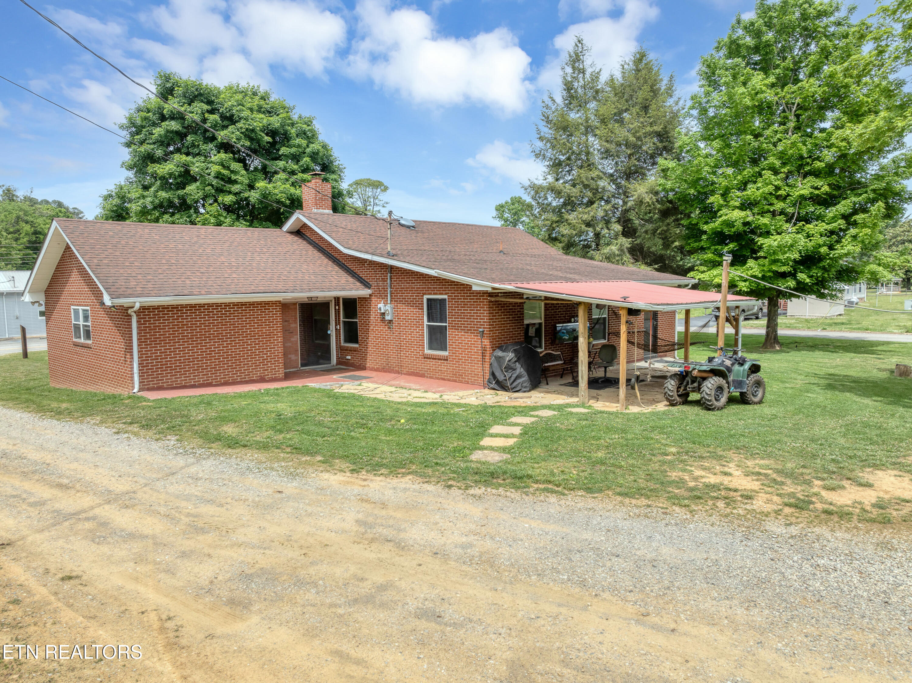115 Old Athens Road Madisonville, TN 37354 - Photo 9 of 27 side of house