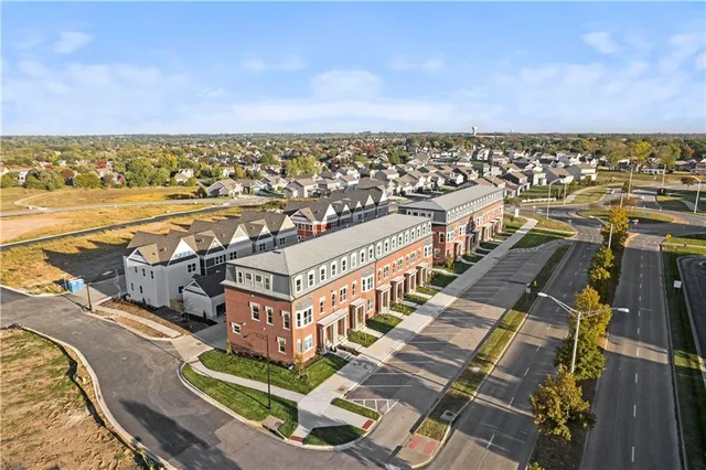 $379,500 | 447 Southwest Longview Boulevard, Lee's Summit, MO 64081