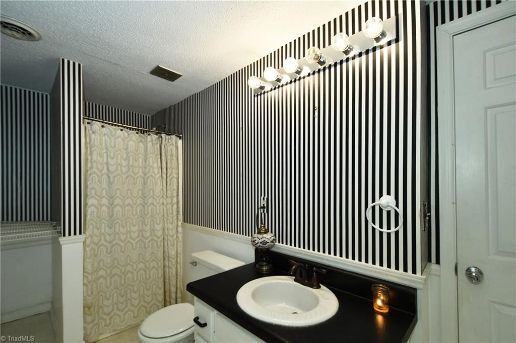 165 Raintree Road Advance, NC 27006 - Photo 16 of 25 Gallery Image 16