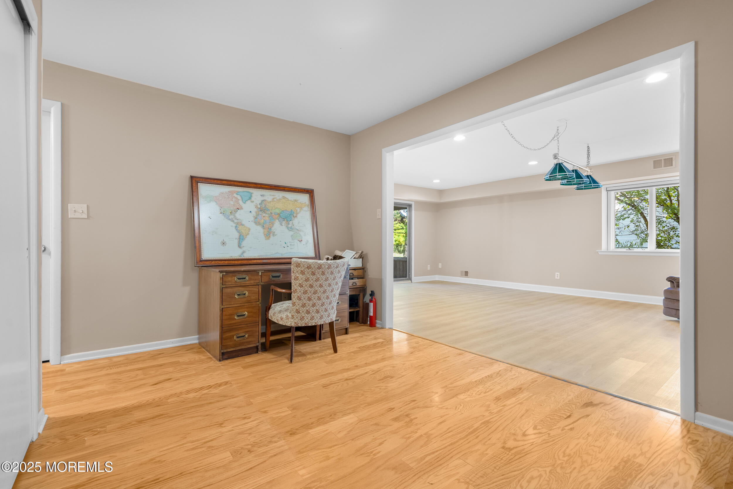 10 Oak Tree Lane Asbury Park, NJ 07712 - Photo 27 of 36 052