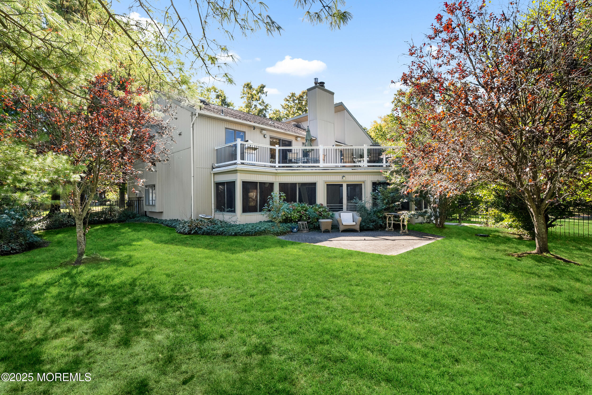 10 Oak Tree Lane Asbury Park, NJ 07712 - Photo 34 of 36 067