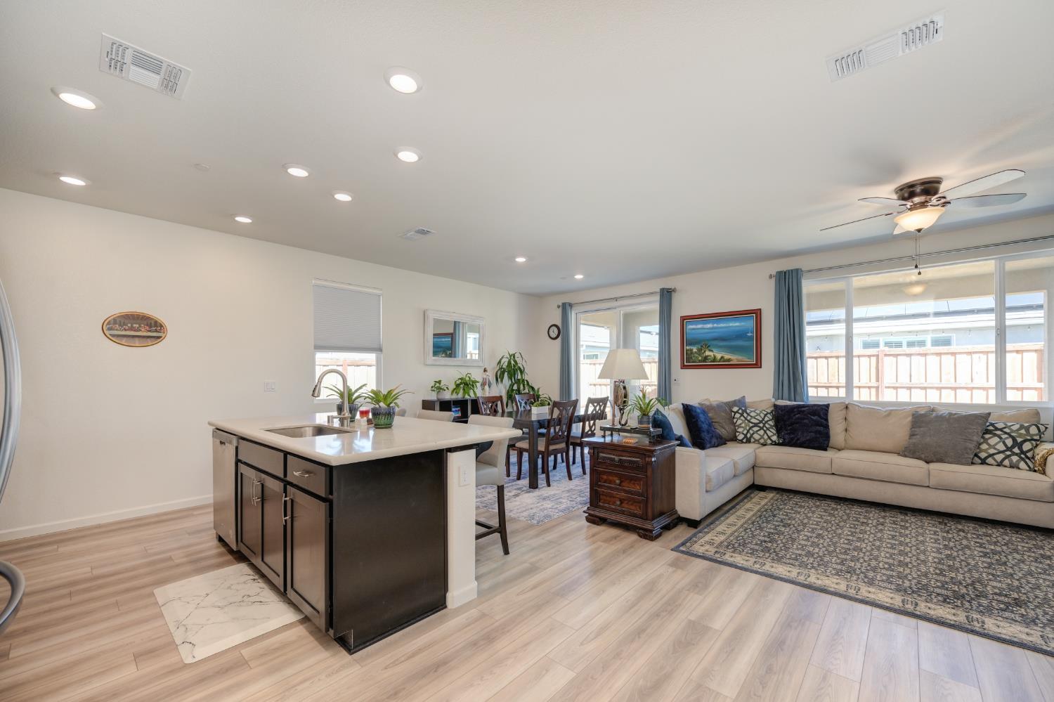 5140 Castleton Way Roseville, CA 95747 - Photo 12 of 29