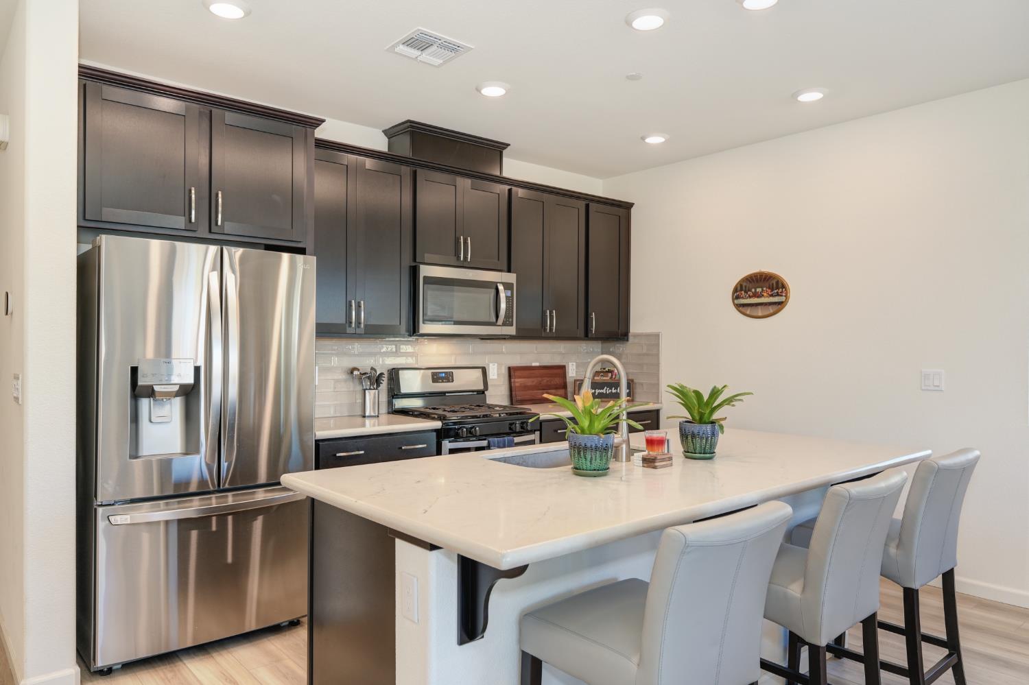 5140 Castleton Way Roseville, CA 95747 - Photo 13 of 29