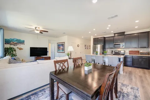 $569,000 | 5140 Castleton Way, Roseville, CA 95747