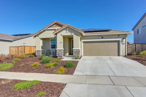 $569,000 | 5140 Castleton Way, Roseville, CA 95747